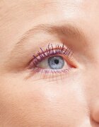 GOSH COPENHAGEN Boombastic řasenka pro objem a natočení řas odstín 006 Dusty Violet 13 ml