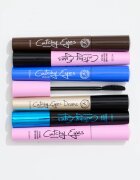 GOSH COPENHAGEN Catchy Eyes Allergy Certified objemová řasenka pro citlivé oči odstín 002 Brown 8 ml
