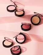 GOSH COPENHAGEN I'm Blushing pudrová tvářenka odstín 005 Shocking Pink 5.5 g