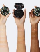 Gucci Beauty Eternité de Beauté dlouhotrvající make-up v houbičce SPF 35 odstín 10 14 g