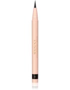 Gucci Beauty Stylo Définition L’Obscur tekuté oční linky v peru odstín 01 Eve Black 0.5 g