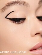 GUERLAIN Noir G Graphic Liner tekuté oční linky v peru voděodolné odstín 01 Black 055 ml
