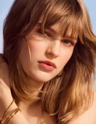 GUERLAIN Terracotta Le Teint Glow tekutý rozjasňující make-up pro přirozený vzhled odstín 4W Warm 35 ml