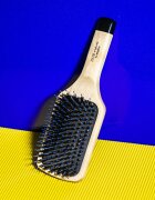 Hair Rituel by Sisley The Brush hřeben na vlasy 1 ks