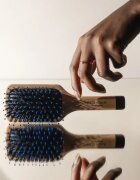 Hair Rituel by Sisley The Pocket Brush Radiance & Softness kartáč pro lesk a hebkost vlasů 1 ks