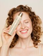 Health Labs Care Glow On Body Exfoliating Serum vyhlazující exfoliační sérum s 2% kyselinou salicylovou 100 ml