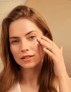 Health Labs Care Glow On Brightening eye cream rozjasňující oční krém 15 ml
