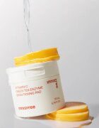 innisfree Green Tea Vitamin C Brightening Toner Pads tonizační polštářky pro rozjasnění a hydrataci 60 ks