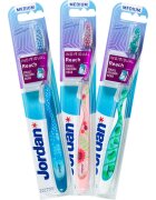 Jordan Individual Reach Medium zubní kartáček 1 ks