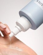 KERASILK Specialists Exfoliating Scalp & Hair Treatment předšamponová péče s exfoliačním účinkem 200 ml
