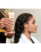 Kérastase Curl Manifesto Crème De Jour Fondamentale bezoplachová péče pro vlnité a kudrnaté vlasy 150 ml