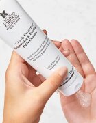 Kiehl's Dermatologist Solutions Clearly Corrective Brightening & Exfoliating Daily Cleanser rozjasňující čisticí gel pro všechny typy pleti včetně cit