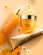 Kora Organics Turmeric Brightening & Exfoliating Scrub + Mask peeling a maska 30 ml