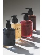 KUNDAL Objet Exfoliating & Waterfull Hand Wash exfoliační tekuté mýdlo na ruce s vůní Crushed Cherry 380 ml