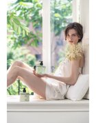 KUNDAL Objet Moist Gleam Body Wash parfémovaný sprchový gel pro intenzivní hydrataci s vůní Glowing Orchard 450 ml