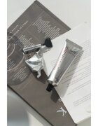 KUNDAL Objet Silky & Buttery Hand Cream pečující krém na ruce pro výživu a hydrataci s vůní Earthy Myrrh 50 ml