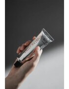 KUNDAL Objet Silky & Buttery Hand Cream pečující krém na ruce s vyživujícím účinkem s vůní Sparkling Citrus 50 ml