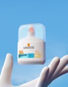 La Roche-Posay Anthelios UV Air Serum Sunscreen ochranné sérum pro všechny typy pleti SPF 50+ Light Natural 50 ml