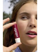 Labello Blackberry Shine hydratační balzám na rty 4.8 g