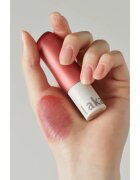 Laka Soul Vegan Lip Balm balzám na rty pro hydrataci a lesk odstín Berry 3.9 g