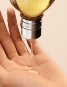 L’Occitane Almond Shower Oil pečující sprchový olej 250 ml