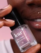 LONDONTOWN Kur Glow Getter rozjasňující lak na nehty 12 ml