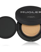 L’Oréal Paris x Mugler dlouhotrvající kompaktní make-up pro plné krytí odstín Illusion 6 / Rich Medium 23 ml