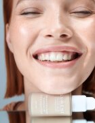 Lumene Invisible Illumination Vegan Collagen Serum in Foundation lehký make-up s vyživujícím účinkem SPF 30 1.5 30 ml