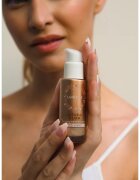Lumene Natural Glow rozjasňující make-up pro přirozený vzhled SPF 20 odstín 0.5 Light (Cool) 30 ml
