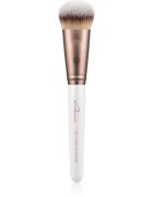Luvia Cosmetics Elegance Angled Buffer multifunkční štětec na obličej 120 1 ks