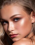 Luvia Cosmetics Prime Glow Vol. 1 paleta rozjasňovačů 8x33 g