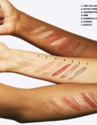 MAC Cosmetics Lipglass lesk na rty odstín Very Go Lightly 3.1 ml