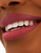 MAC Cosmetics Locked Kiss 24h Lipstick dlouhotrvající rtěnka s matným efektem odstín Connoisseur 18 g