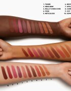 MAC Cosmetics Locked Kiss 24h Lipstick dlouhotrvající rtěnka s matným efektem odstín Connoisseur 18 g