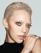 MAC Cosmetics MACStack Mascara Superstack Mega Brush Mini objemová a prodlužující řasenka mini odstín Black 8 ml