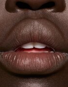 MAC Cosmetics Powder Kiss Hazy Matte matná rtěnka odstín Chestnut 3.5 g