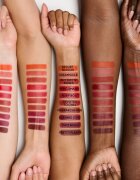 MAC Cosmetics Powder Kiss Lip + Cheek Mousse multifunkční líčidlo na rty a tváře odstín More The Mehr-ier 5 ml