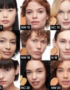 MAC Cosmetics Studio Radiance 24HR Luminous Lift Concealer Mini tekutý korektor odstín NC20 1.8 ml