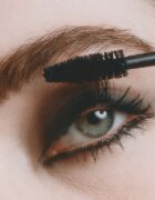 Mádara MÁDARA Come Closer posilující řasenka 6 ml