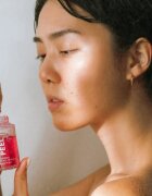 Mádara MÁDARA Peel hyaluronové sérum s peelingovým efektem 30 ml