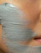 Mádara MÁDARA Peel jílová maska s peelingovým efektem 60 ml