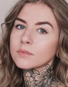 Mádara MÁDARA Skin Equal rozjasňující make-up pro přirozený vzhled SPF 20 odstín #30 Rose Ivory 30 ml