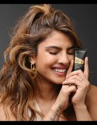 Max Factor Facefinity Universal podkladová báze pod make-up s matným efektem 30 ml