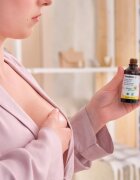 Medela Organic Breast Massage Oil masážní olej na prsa 50 ml