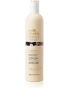 milk_shake® Integrity & Strength Nourishing Shampoo vyživující šampon pro poškozené vlasy 300 ml