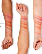 MUA Makeup Academy Blushed Powder Blusher pudrová tvářenka odstín Peach Fizz 5 g