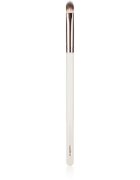 MUA Makeup Academy Brushes Small Flat Eye plochý štětec na oční stíny 1 ks