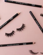 MUA Makeup Academy Intense Colour tužka na oči s intenzivní barvou odstín Snow Queen 1.5 g