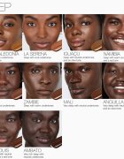 NARS Light Reflecting™ Foundation rozjasňující make-up pro přirozený vzhled odstín LANAI 30 ml
