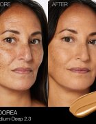 NARS Light Reflecting™ Foundation rozjasňující make-up pro přirozený vzhled odstín MOOREA 30 ml